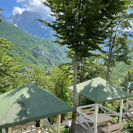 Thethi Paradise & Restaurant 팜스테이 세스