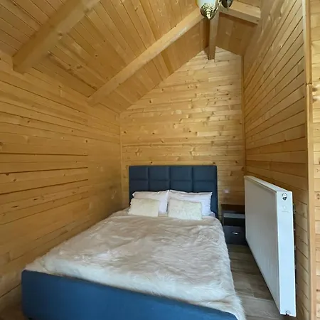 Thethi Paradise & Restaurant