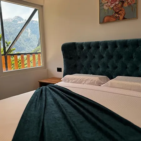 Agroturismo Thethi Paradise & Restaurant