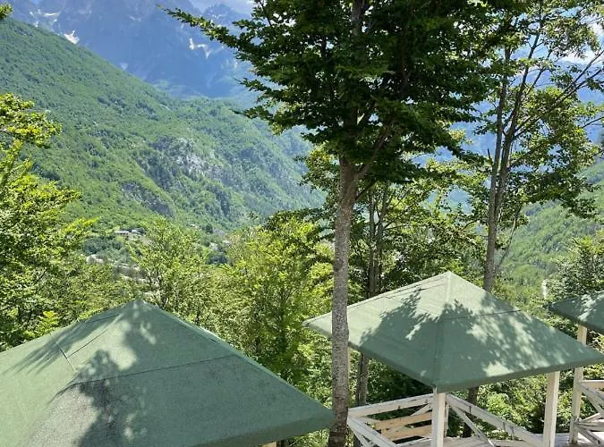 Thethi Paradise & Restaurant Κατάλυμα σε φάρμα Theth
