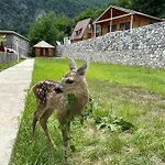 Agroturismo Thethi Paradise & Restaurant *