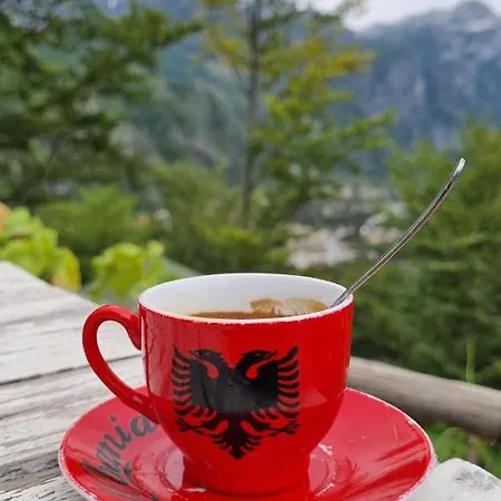 Thethi Paradise & Restaurant مزرعة للإقامة ثيث