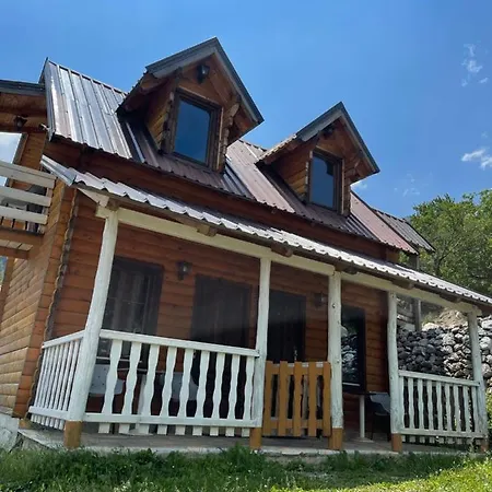 Thethi Paradise & Restaurant *