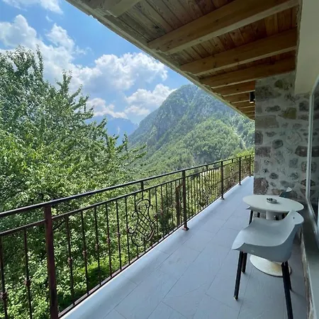 مزرعة للإقامة Thethi Paradise & Restaurant ثيث