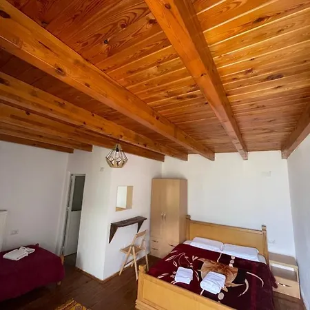 Thethi Paradise & Restaurant * 泰斯