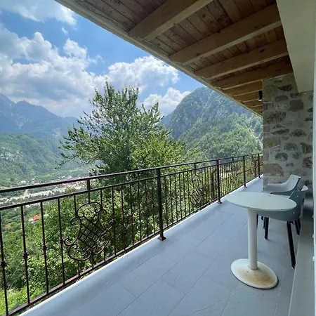 Thethi Paradise & Restaurant 农家乐 泰斯