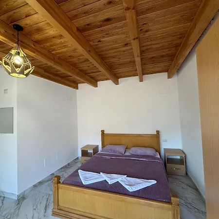 Thethi Paradise & Restaurant مزرعة للإقامة ثيث