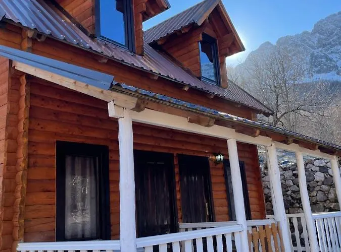 Thethi Paradise & Restaurant Farm stay Theth