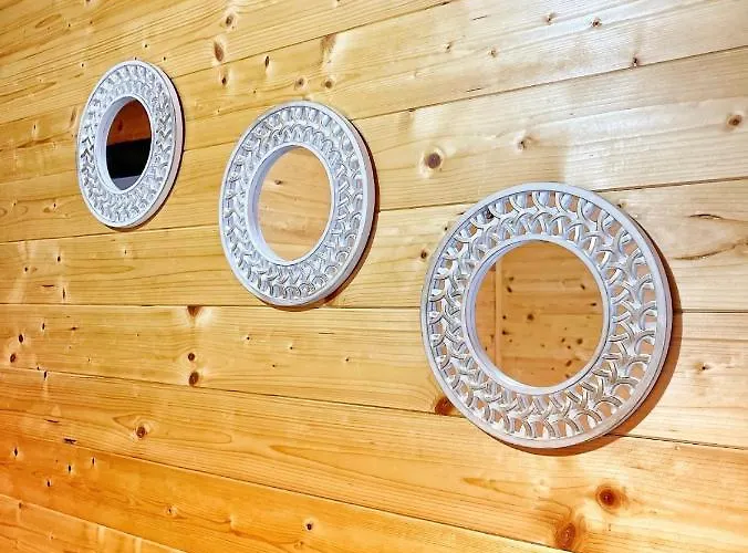 Farm stay Thethi Paradise & Restaurant *