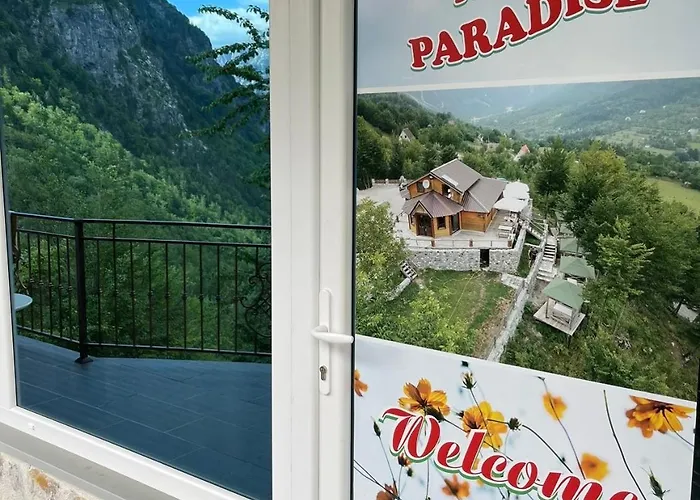 Κατάλυμα σε φάρμα Thethi Paradise & Restaurant