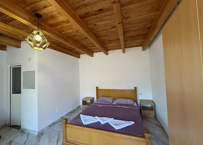 Thethi Paradise & Restaurant Farm stay Theth