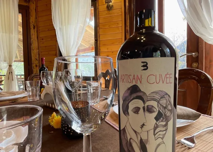 Thethi Paradise & Restaurant *