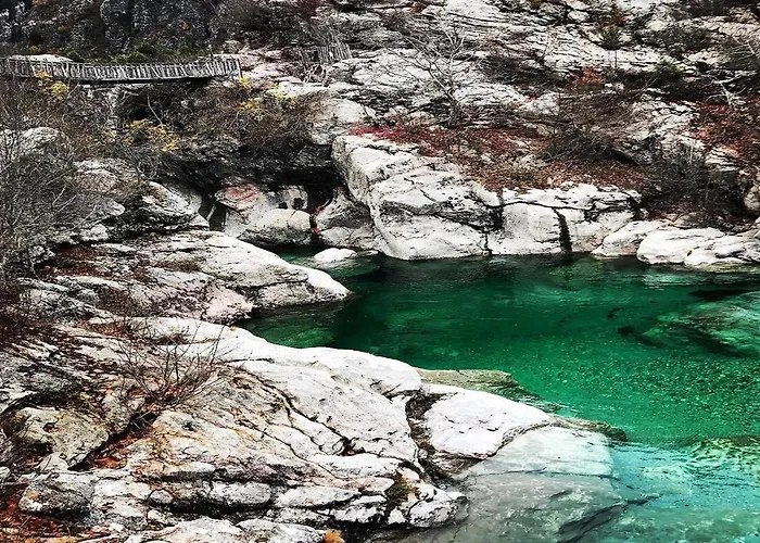 Thethi Paradise & Restaurant Κατάλυμα σε φάρμα Theth
