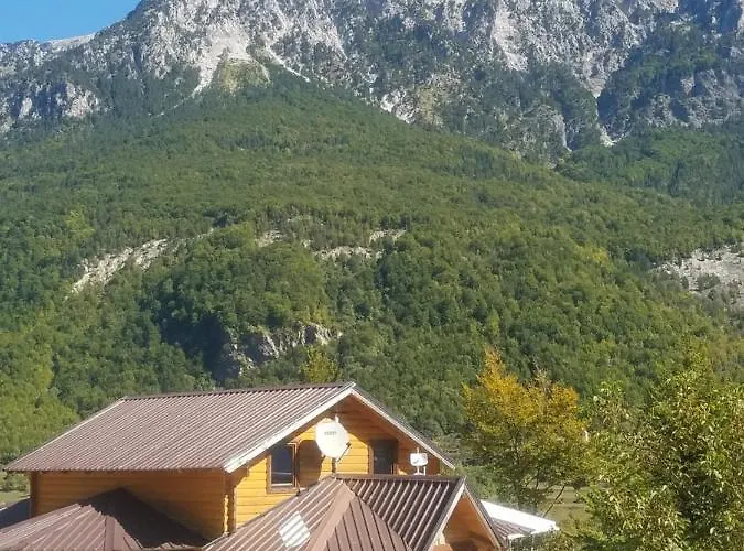 Thethi Paradise & Restaurant *